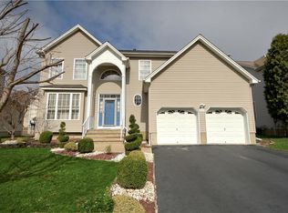 13 Timber Ridge Rd, North Brunswick, NJ 08902