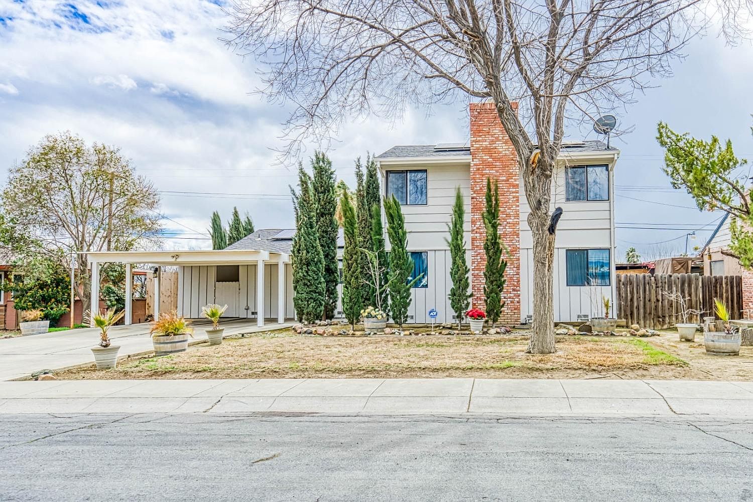 425 W Yale Ave, Coalinga, CA 93210 Zillow