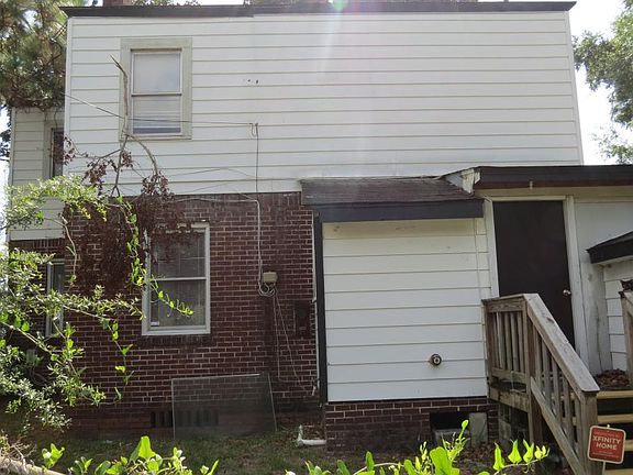 4th image of 6520 Pearl St