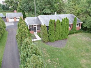 2076 Store Rd, Harleysville, PA 19438