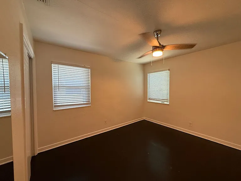 820 23rd Ave N #1 — Photo 12