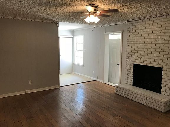 4th image of 3671 Graceland Dr