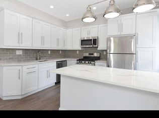 217 Wolfs Ln #2R, Pelham, NY 10803