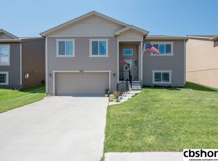 14215 Weber St, Omaha, NE 68142