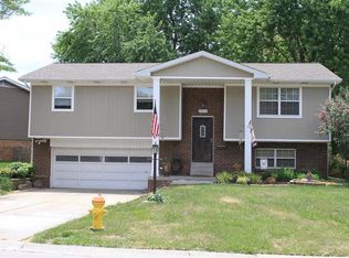 1513 Princeton Dr, O'Fallon, IL 62269