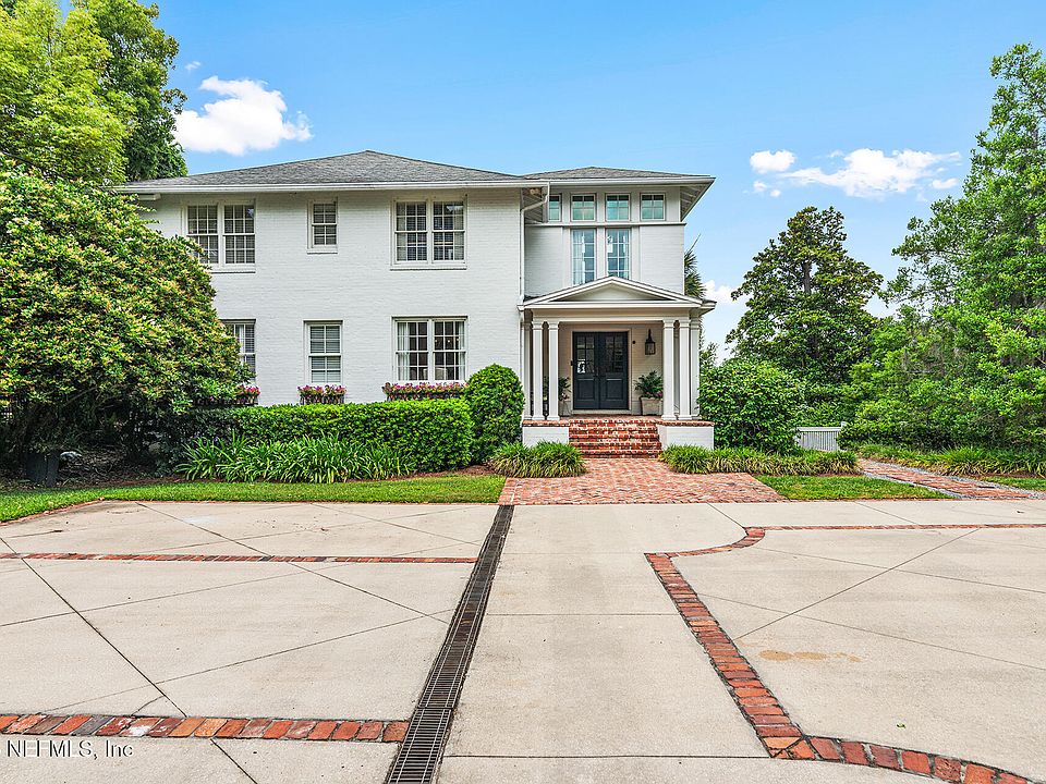 1st image of 4066 MCGIRTS Boulevard