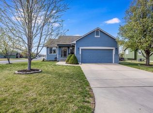 2225 E Glen Hills Dr, Derby, KS 67037