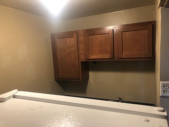 3rd image of 123 1/2 S Main St Unit 201
