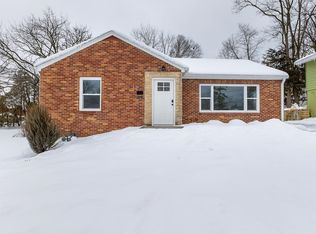 1715 W 3rd St, Dubuque, IA 52001
