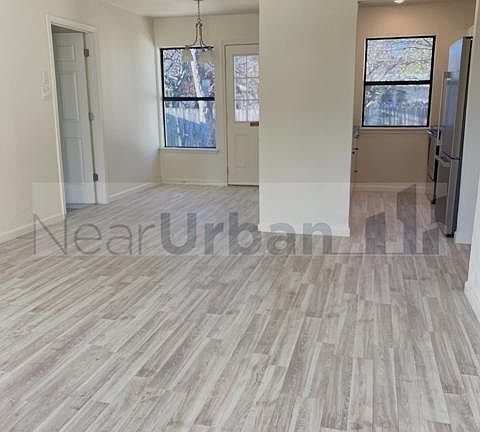 2nd image of 2323 Chesterhill Dr