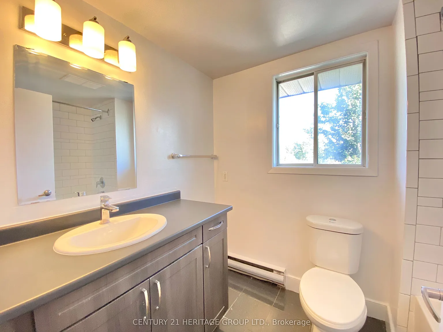 2 bed, $1,999 — Photo 3