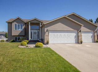 1132 8th Ave W, West Fargo, ND 58078