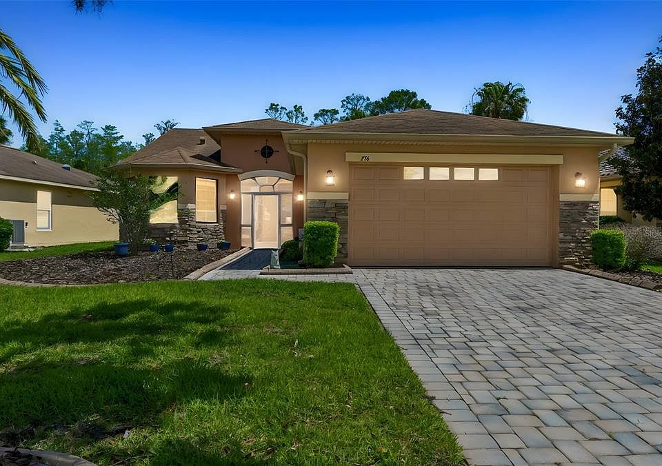 1st image of 376 INDIAN WELLS AVENUE