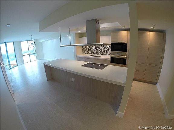 4th image of 17111 Biscayne Blvd Unit 806