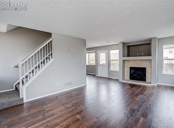 2nd image of 1894 Sage Grouse Ln