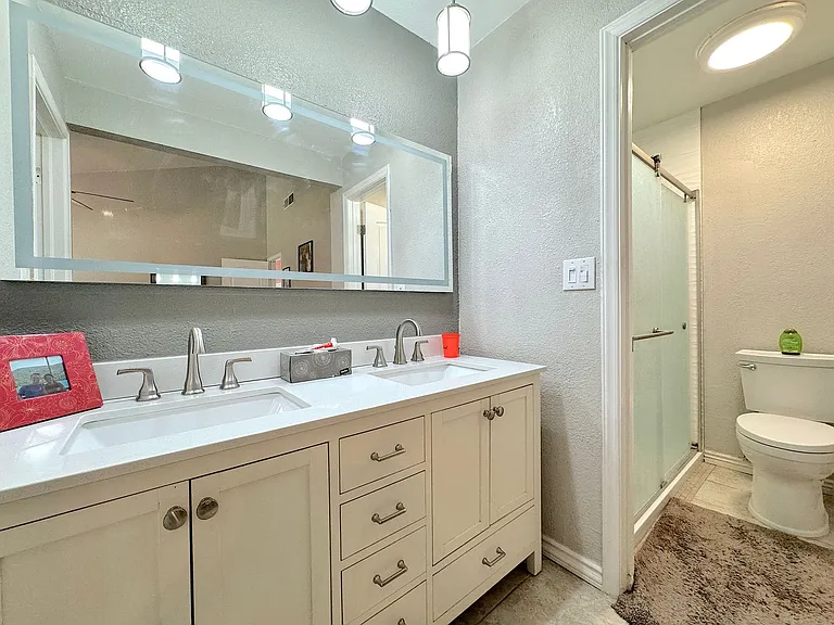 6851 Amposta Dr — Photo 18