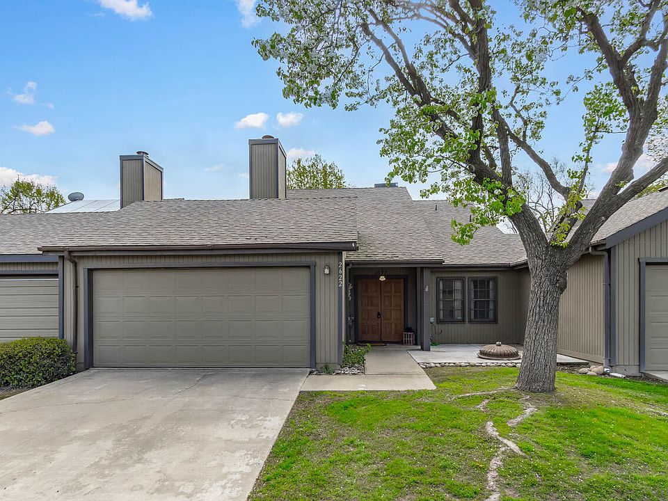 1st image of 2622 E Tulare Avenue