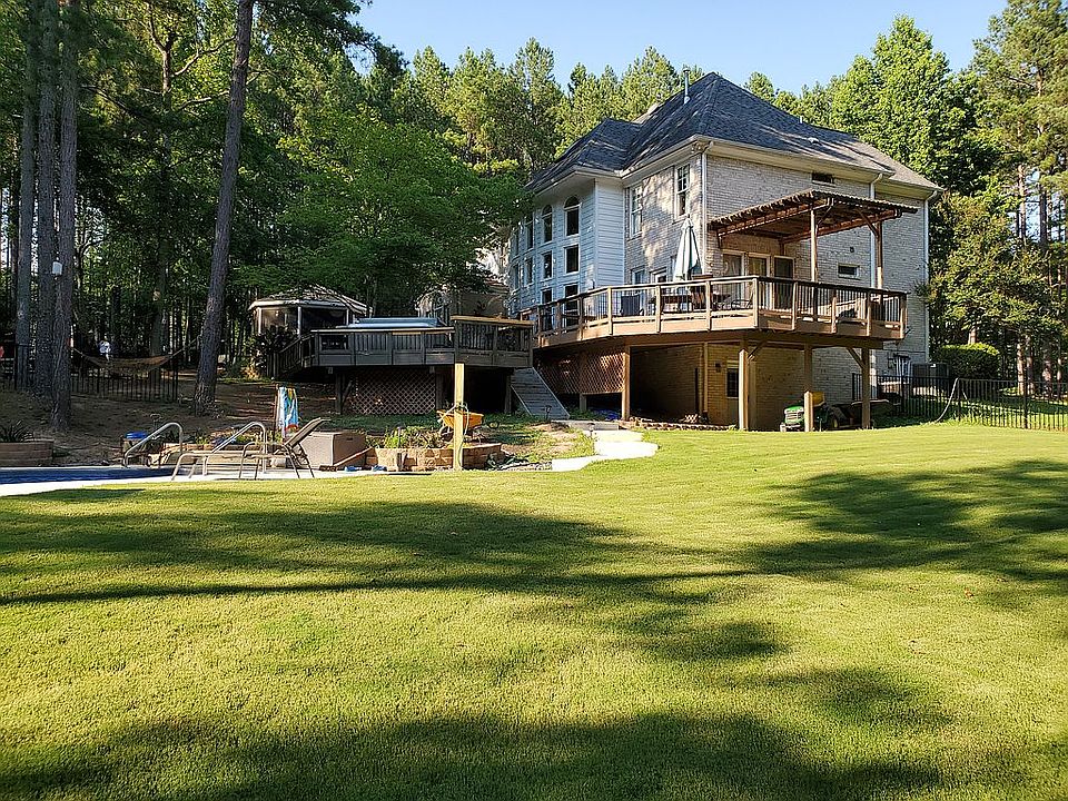 2nd image of 483 Black Willow Dr
