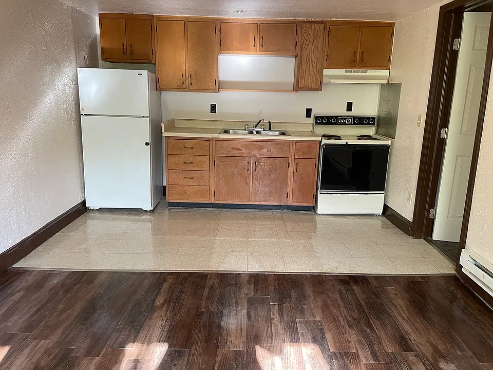 241 Main St #C
