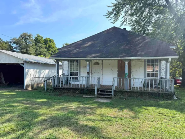 1807 Ford Dr, Clarksville, AR 72830