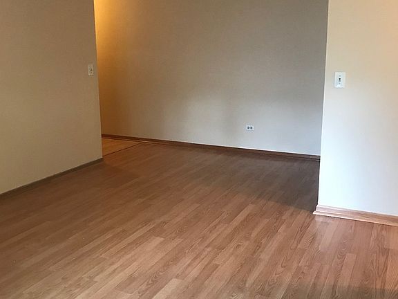 2nd image of 1319 N Winslowe Dr Unit 103