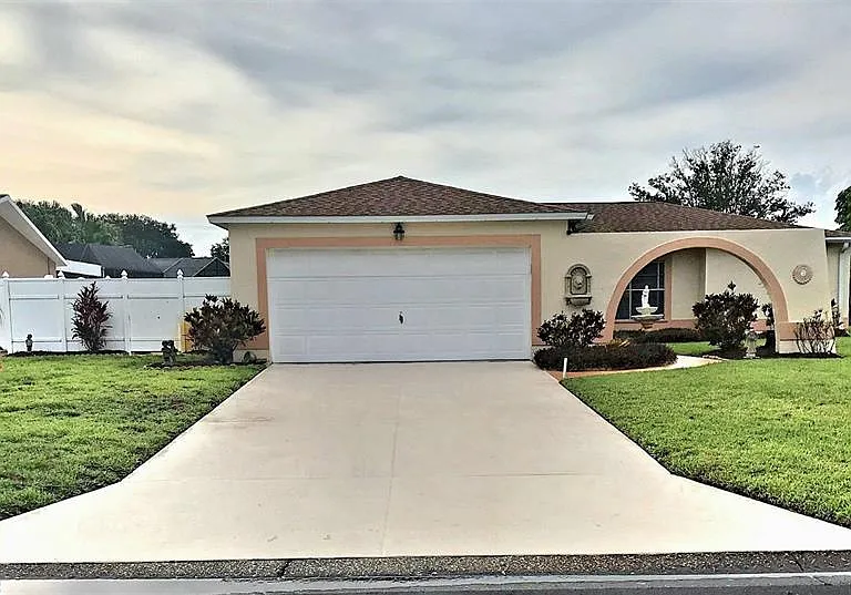16th Avenue Dr W — Photo 2