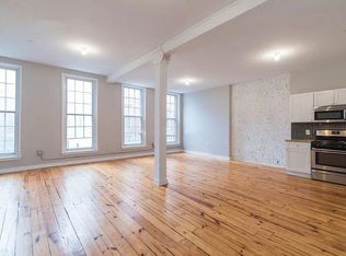 11-13 Strawberry St, Philadelphia, PA 19106