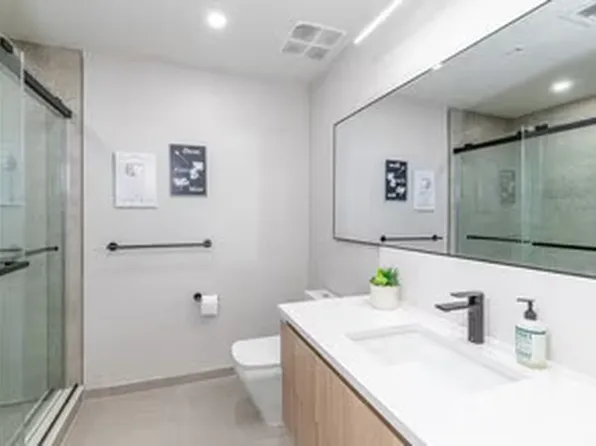 260 S Main St #5, New Britain, CT 06051