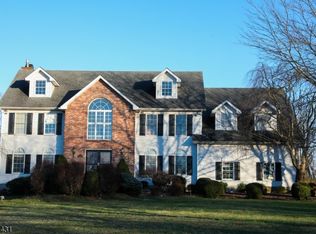 3 Carroll Dr, Hillsborough, NJ 08844