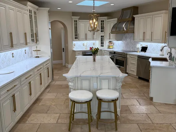 2 Sandia Heights Dr NE, Albuquerque, NM 87122
