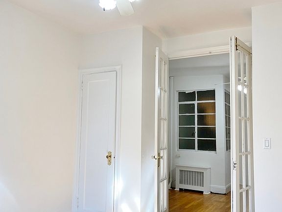 4th image of 207 E 88th St APT 2B