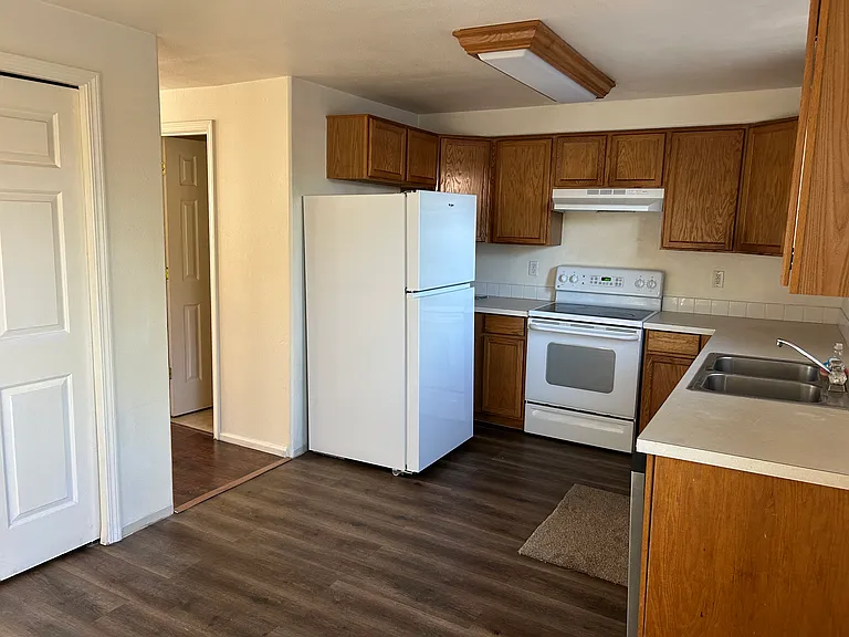 215 Smith Loop — Photo 5