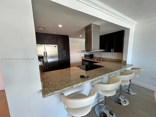2 bed, 1030 sqft, $3,000 — Photo 3
