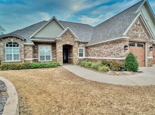 308 Corrigan Trails Blvd, Lindale, TX 75771
