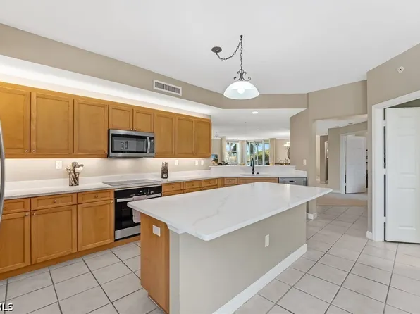 14250 Royal Harbour Ct Unit 318, Fort Myers, FL 33908