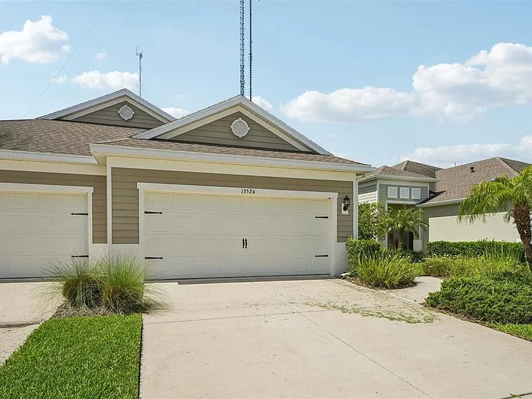 13524 Circa Crossing Dr — Photo 2