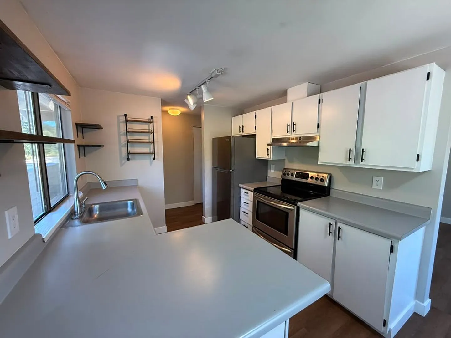 Updated 2BR Condo in Prime Bothell Location | Private Garage — Photo 4