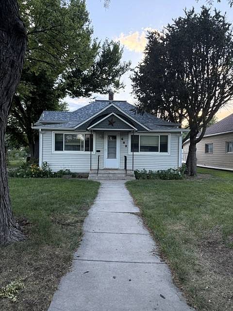 1st image of 608 S Ash St