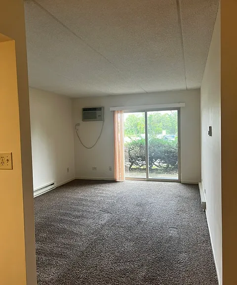 230 Springhill Dr #102 — Photo 5