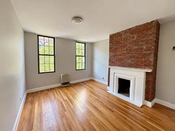 39 Suydam St APT 3F, Brooklyn, NY 11221