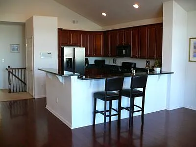 90 Lyon Ct photo 1