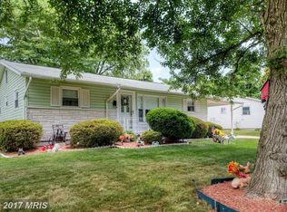 906 Hopton Rd, Woodbridge, VA 22191