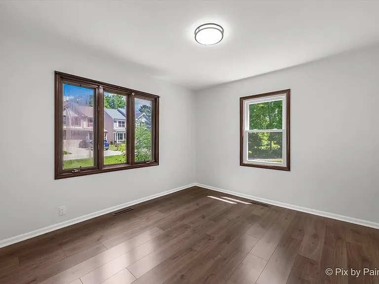 23570 N Field Rd — Photo 6