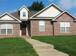 3100 SW Featherston Rd, Bentonville, AR 72713