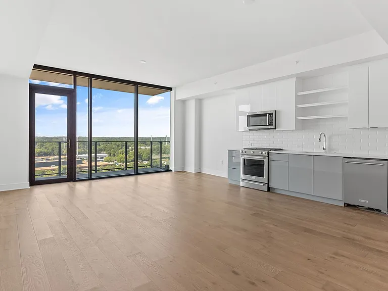 Seven88 West Midtown — Photo 13