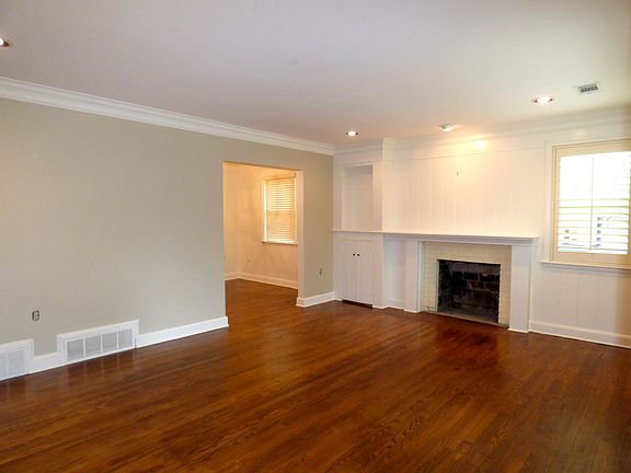 3rd image of 3643 Highland Park Pl