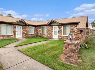 29599 Park Place Dr, Warren, MI 48093