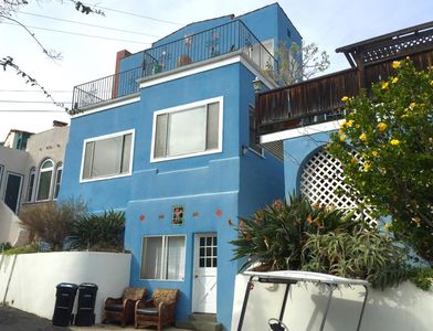 319 Las Lomas Dr, Avalon, CA, 90704
