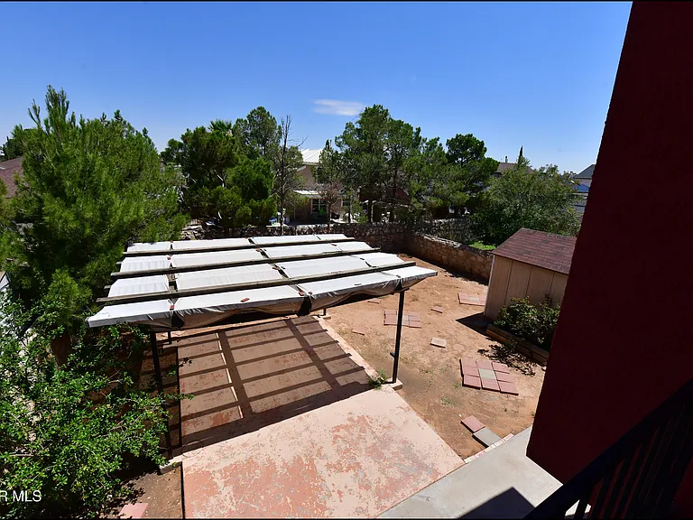 12121 Tower Hill Dr — Photo 26