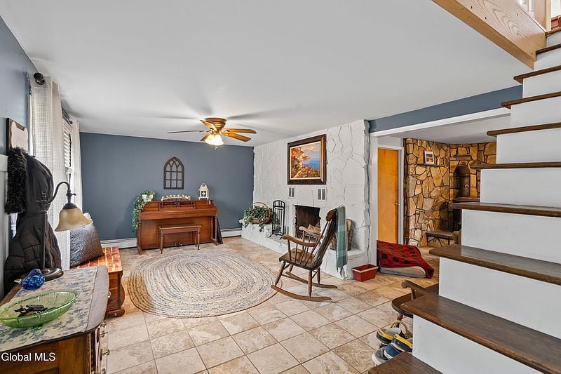 3rd image of 1 Walter Road